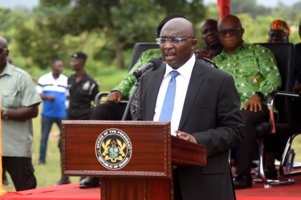 We’ll replace textbooks with laptops in SHS this year – Bawumia (Video)